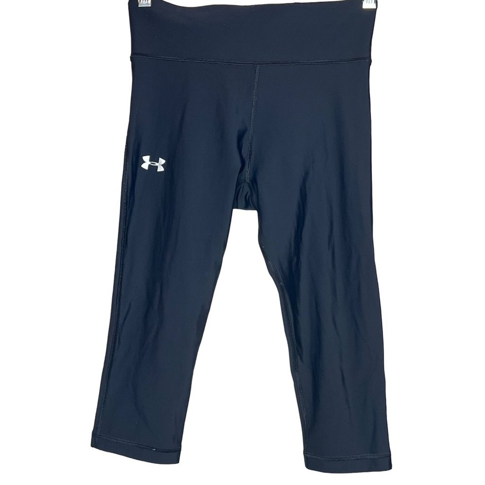 Under Armour black women’s Capri pants no size tag size small stretch inside poc